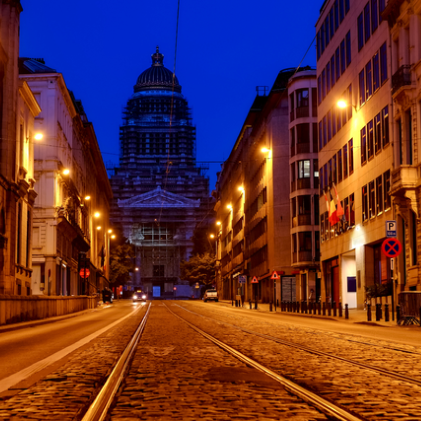 PVDA dient in alle parlementen voorstel in om avondklok af te schaffen