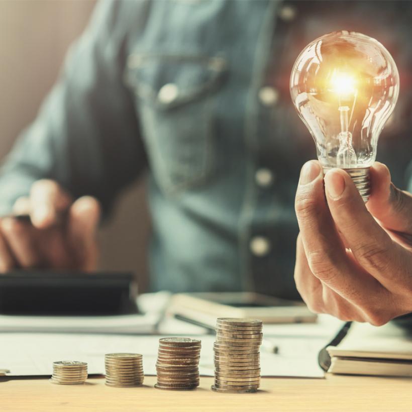 Onze energiefactuur explodeert, die van de multinationals daalt